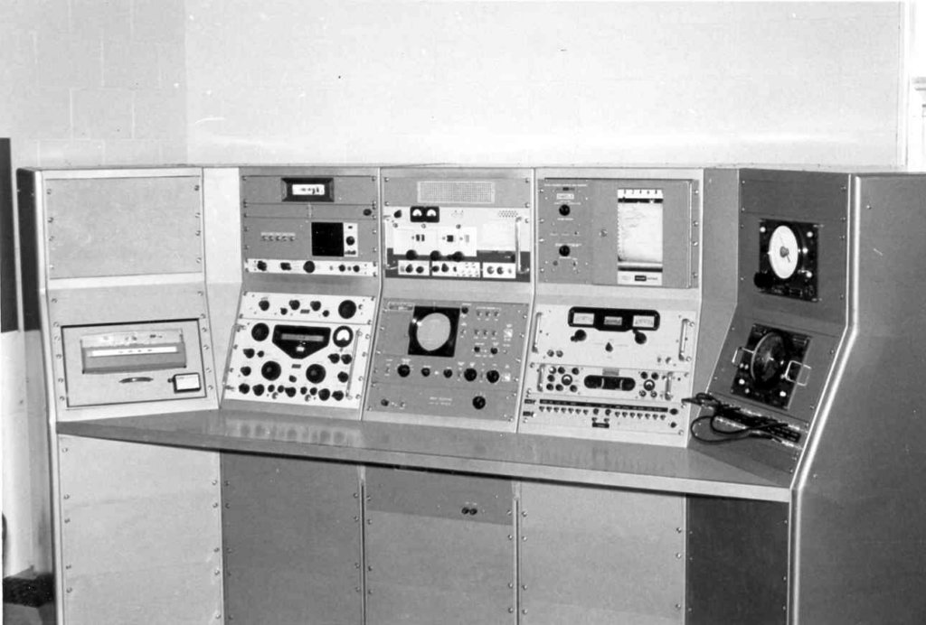 stlambertconsole3.jpg